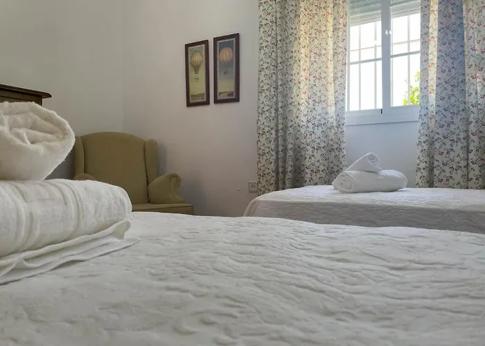 Leza קוניל דה לה פרונטרה