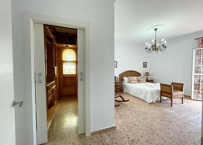 Leza * קוניל דה לה פרונטרה