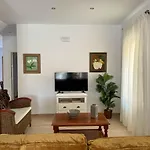 شاليه Leza كونيل ذي لا فرونتيرا